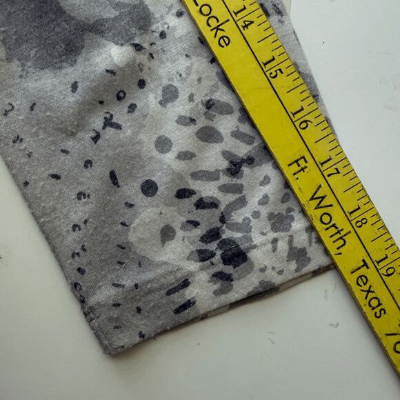 Zynergy by Chico's Gray Tone on Tone Scooped Neck, Knit Top, Medium - Picture 5 of 8